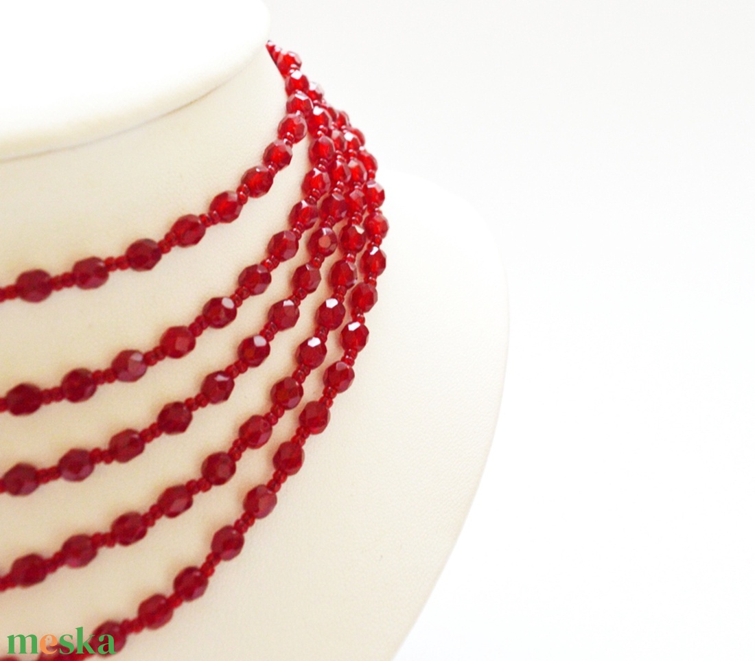 Kislánynak való méretű, 5 soros meggypiros kaláris - 5 mm-es csiszolt üveggyöngyből - ékszer - nyaklánc - párhuzamos nyaklánc - Meska.hu