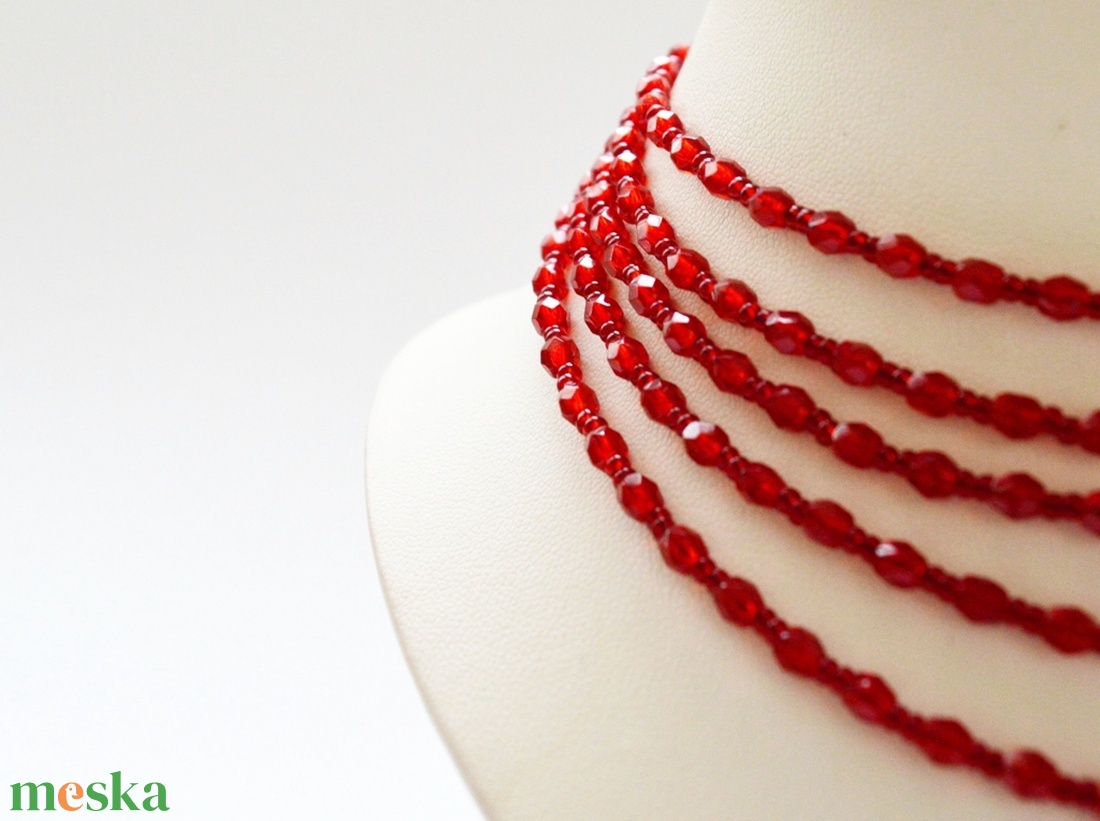 Kislánynak való méretű, 5 soros piros kaláris - 4 mm-es csiszolt üveggyöngyből - ékszer - nyaklánc - párhuzamos nyaklánc - Meska.hu