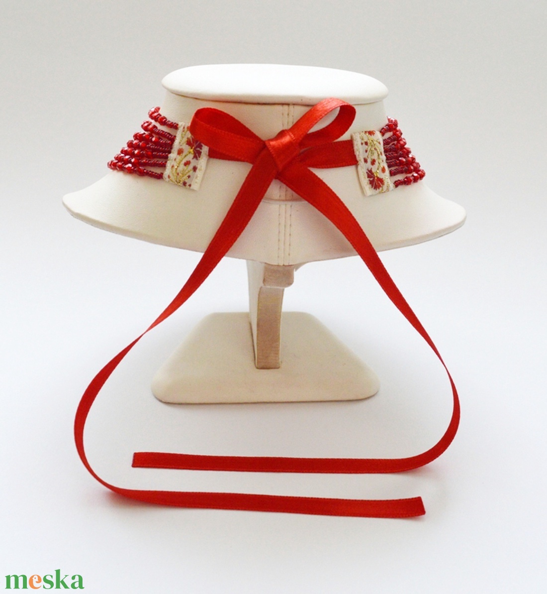 Kisebb méretű 7 soros piros kaláris - 4 mm-es csiszolt üveggyöngyből - ékszer - nyaklánc - párhuzamos nyaklánc - Meska.hu