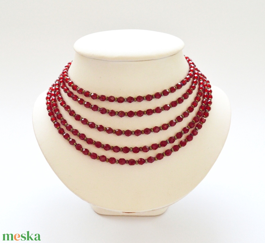5 soros meggypiros kaláris bronzzal - 6 mm-es csiszolt üveggyöngyből - ékszer - nyaklánc - gyöngyös nyaklánc - Meska.hu