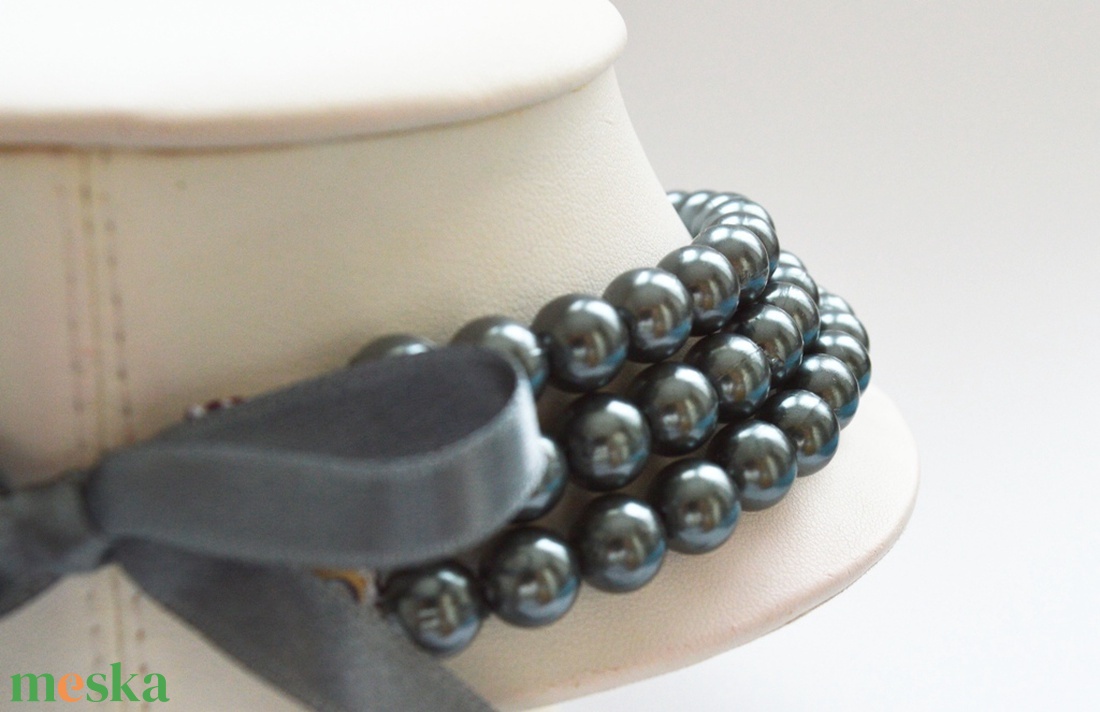 3 soros szürke kaláris - 10 mm-es plastic gyöngyből - ékszer - nyaklánc - gyöngyös nyaklánc - Meska.hu