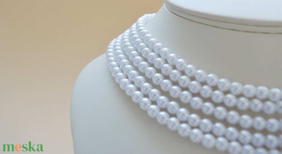5 soros fehér kaláris - plastic gyöngyből - ékszer - nyaklánc - gyöngyös nyaklánc - Meska.hu