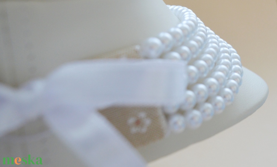 5 soros fehér kaláris - plastic gyöngyből - ékszer - nyaklánc - gyöngyös nyaklánc - Meska.hu