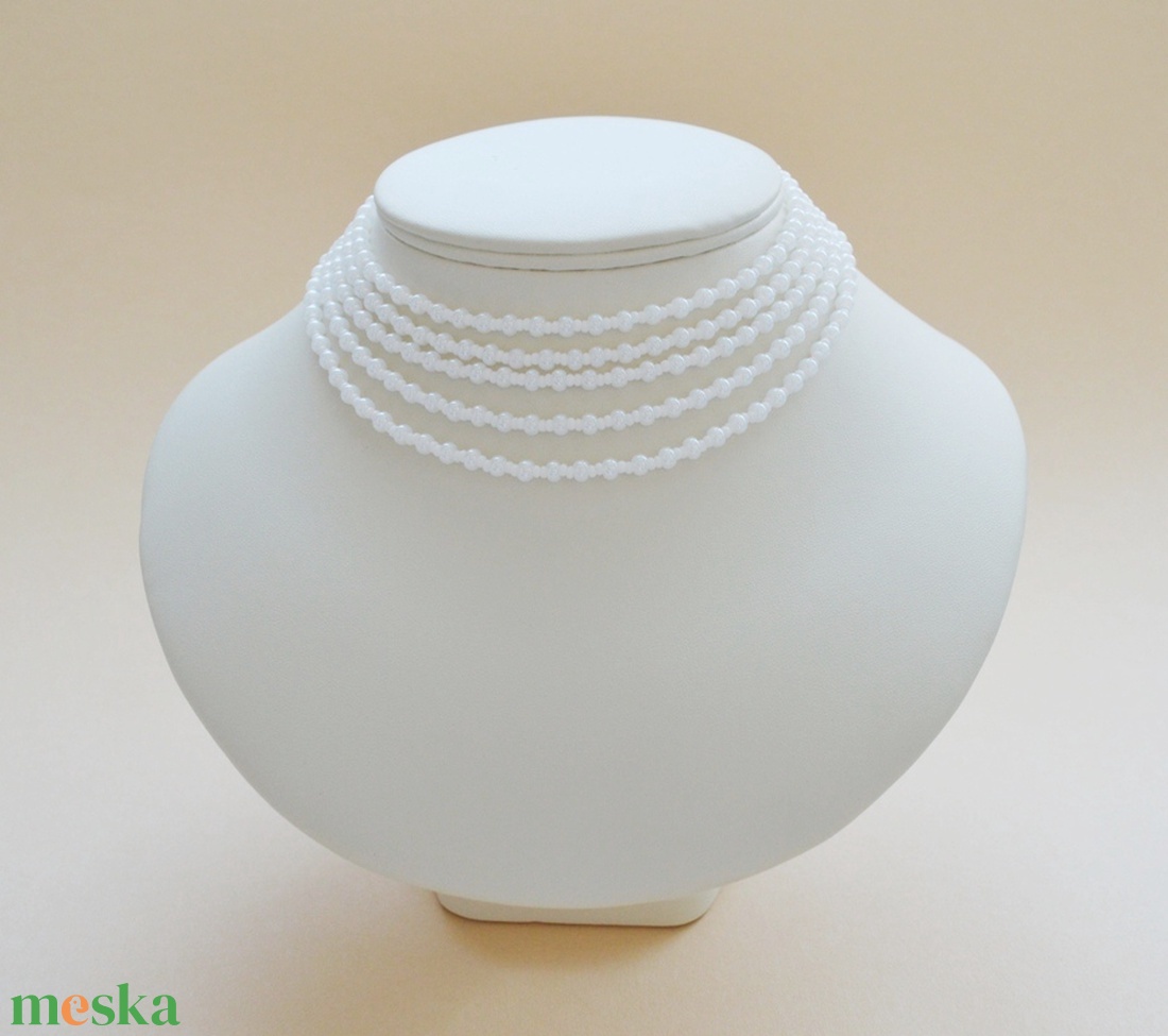 Kislánynak való méretű 5 soros fehér kaláris - nagyszemű és apró cseh kásagyöngyből - ékszer - nyaklánc - párhuzamos nyaklánc - Meska.hu