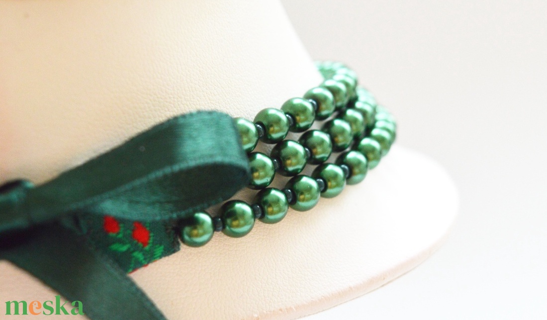 3 soros sötétzöld kaláris - 6 mm-es üvegtekla gyöngyből - ékszer - nyaklánc - gyöngyös nyaklánc - Meska.hu