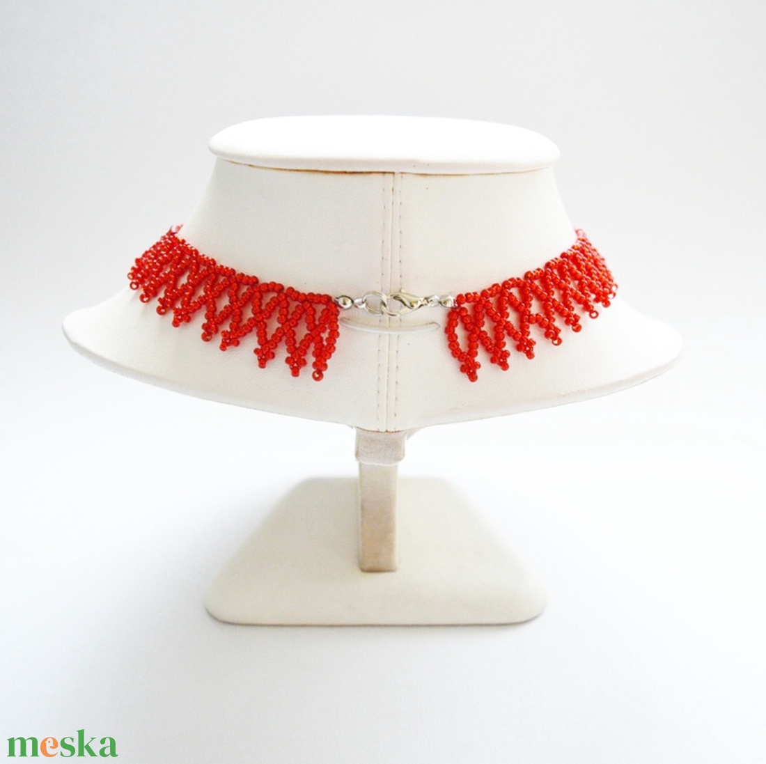 Kislánynak való méretű paprikapiros kistászli - fényesközepű gyöngyből - ékszer - nyaklánc - gyöngyös nyaklánc - Meska.hu