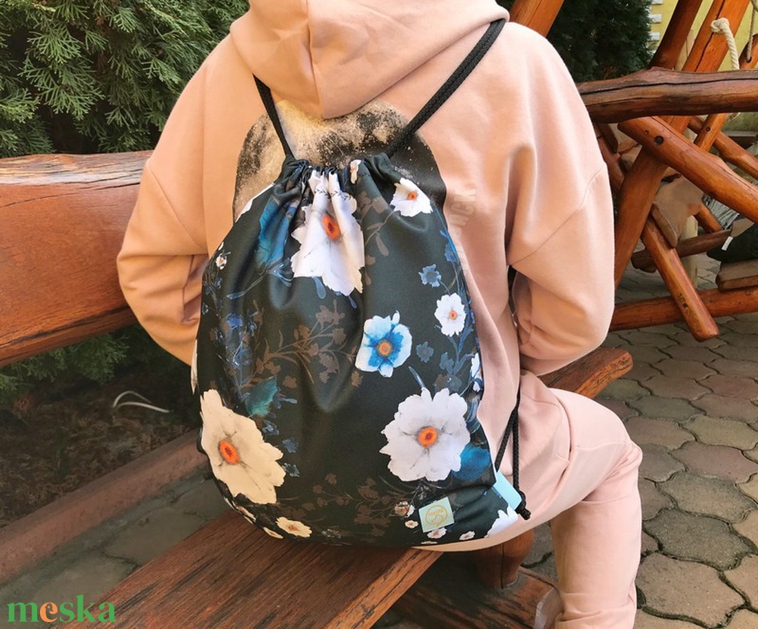 Vadrózsa Virágos Gym Bag Hátizsák Vízálló - táska & tok - hátizsák - tornazsák, gymbag - Meska.hu Vadrózsa Virágos Gym Bag Hátizsák Vízálló - táska & tok - hátizsák - tornazsák, gymbag - Meska.hu
