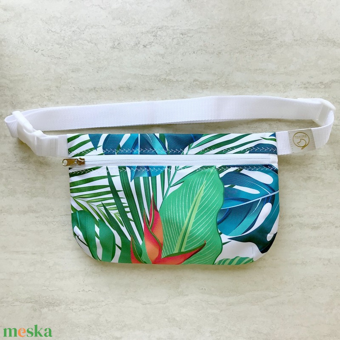 Pálmaleveles Piros Virágos Vízálló Övtáska - táska & tok - övtáska - Meska.hu