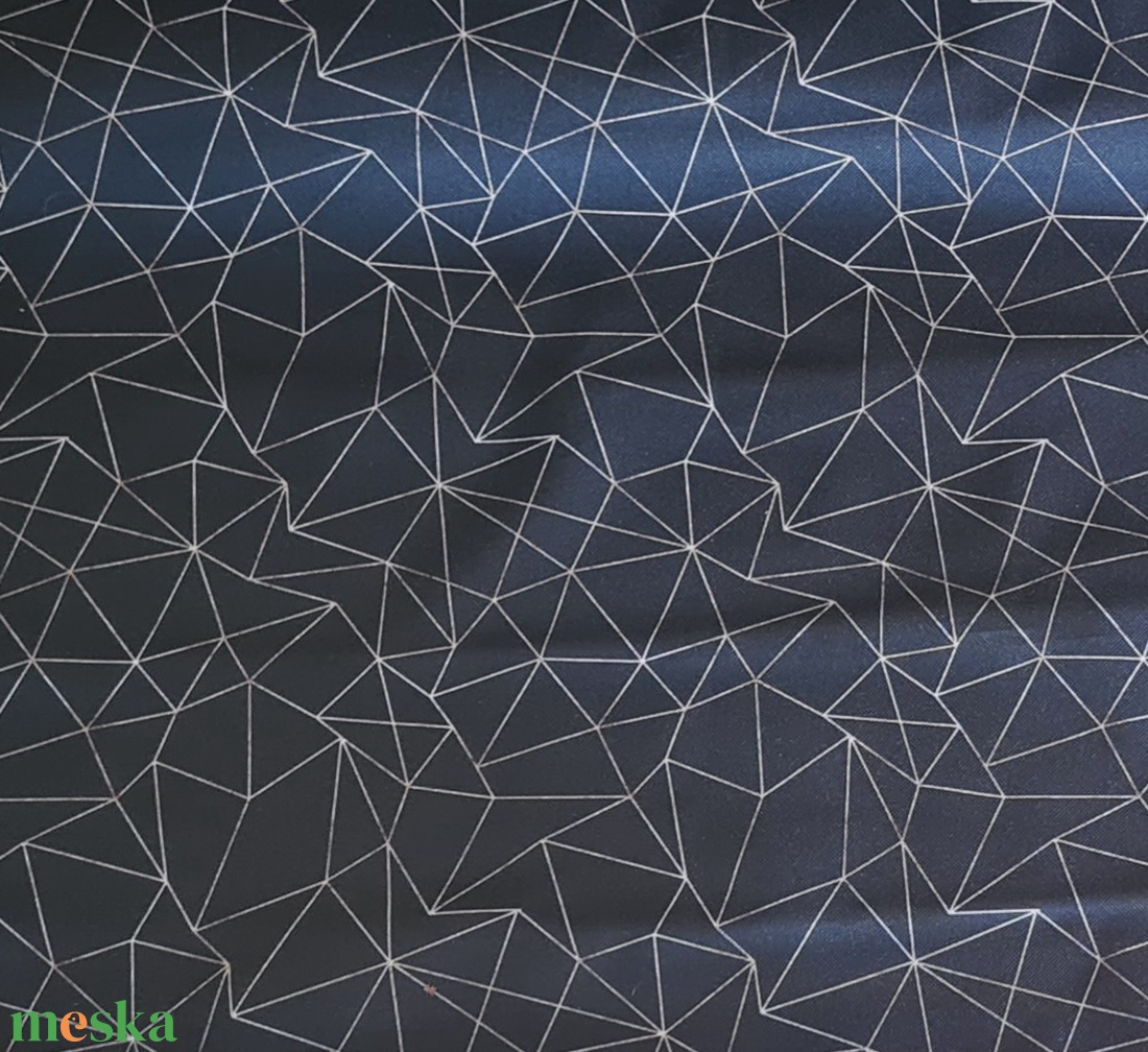Fekete alapon arany geometria - vízhatlan gyöngyvászon - kellékek & szerszámok - méteráru - vászon - gyöngyvászon - Meska.hu Fekete alapon arany geometria - vízhatlan gyöngyvászon - kellékek & szerszámok - méteráru - vászon - gyöngyvászon - Meska.hu