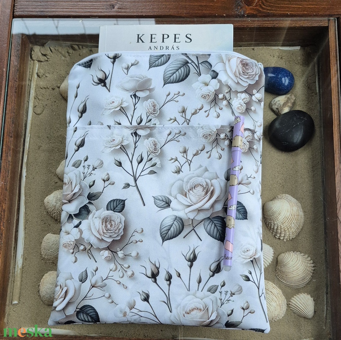 Cipzáras könyvtok gyöngyvászonból - könyv & zene - könyvtok - Meska.hu