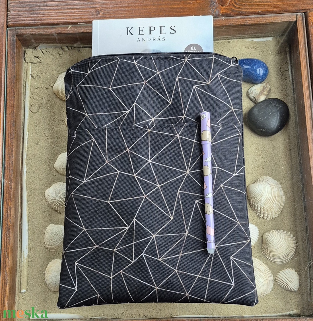 Cipzáras könyvtok gyöngyvászonból - könyv & zene - könyvtok - Meska.hu