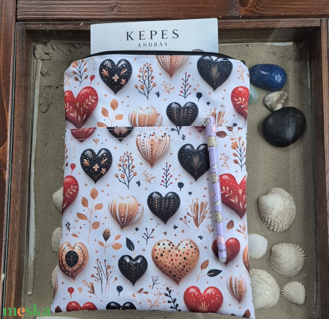 Cipzáras könyvtok gyöngyvászonból - könyv & zene - könyvtok - Meska.hu