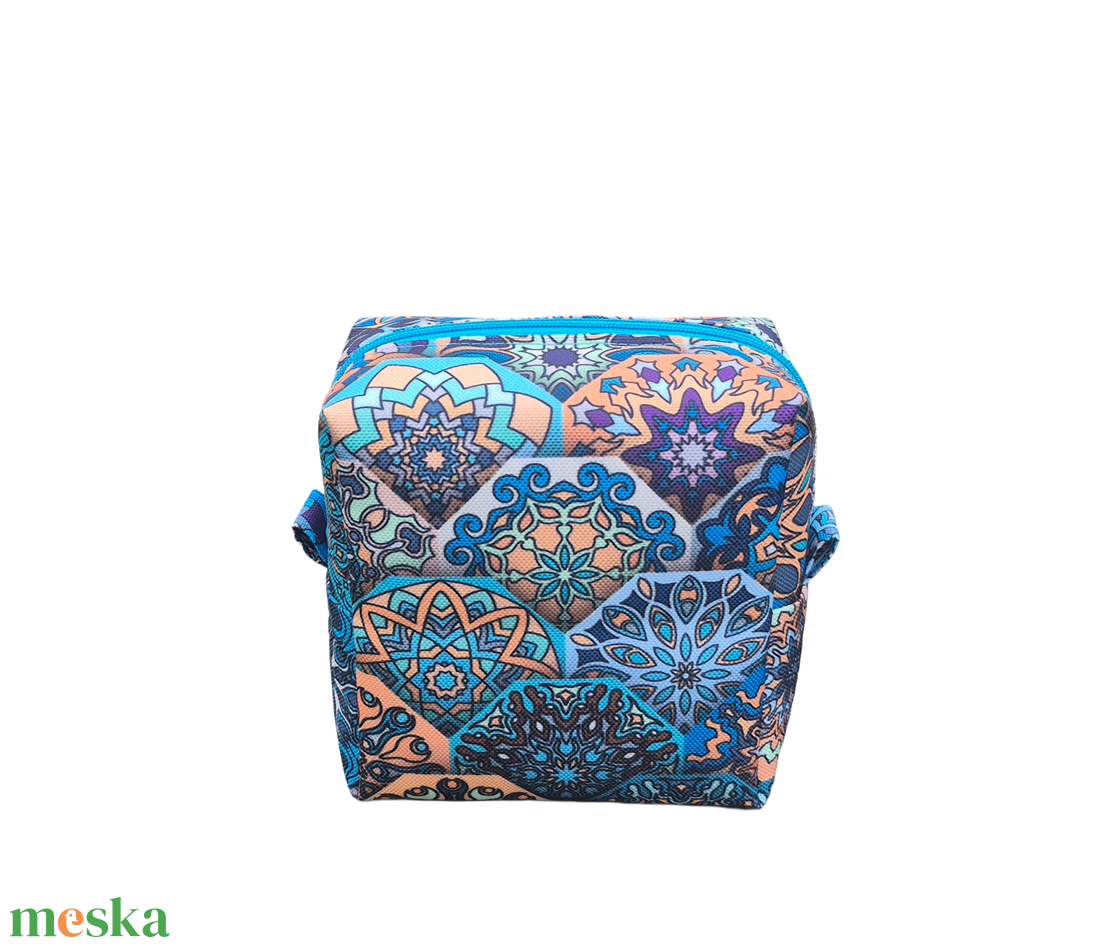 Boxy női egészségügyi tartó - táska & tok - neszesszer - Meska.hu