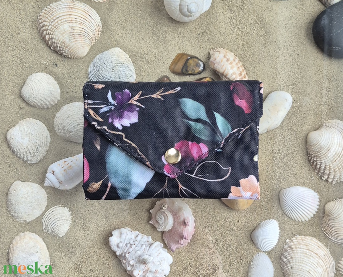 Kisméretű női pénztárca gyöngyvászonból - táska & tok - pénztárca & más tok - pénztárca - női pénztárca - Meska.hu