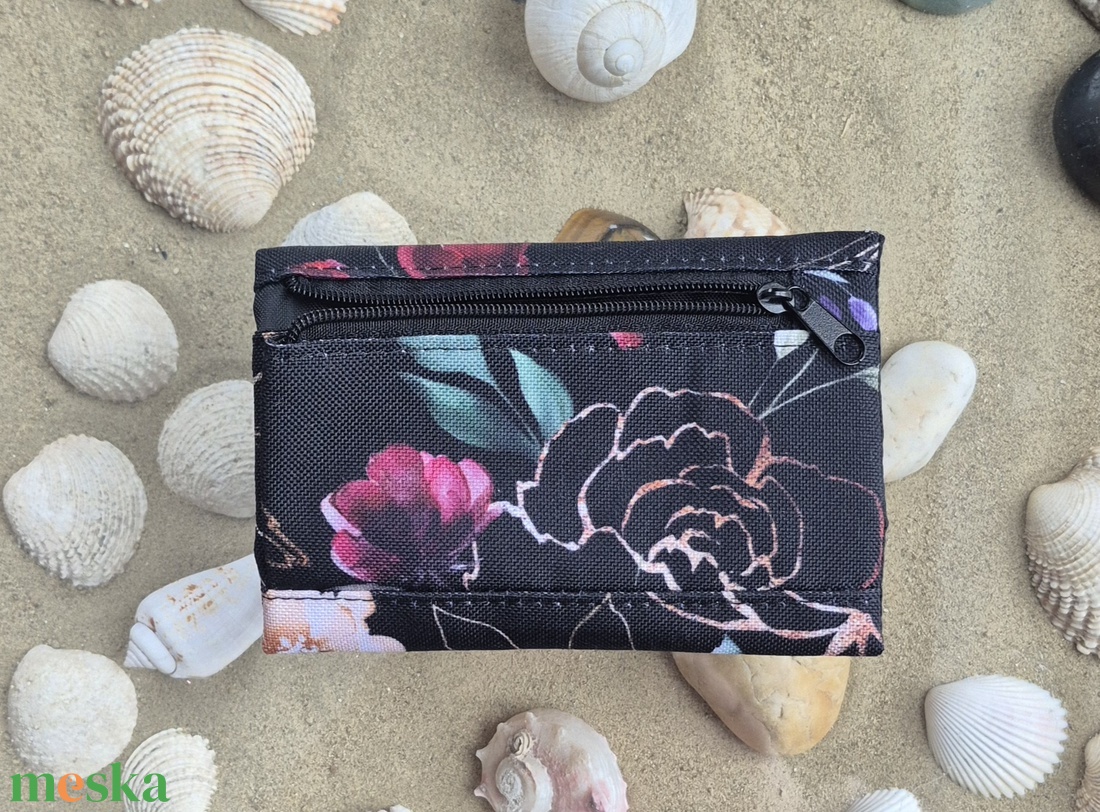 Kisméretű női pénztárca gyöngyvászonból - táska & tok - pénztárca & más tok - pénztárca - női pénztárca - Meska.hu