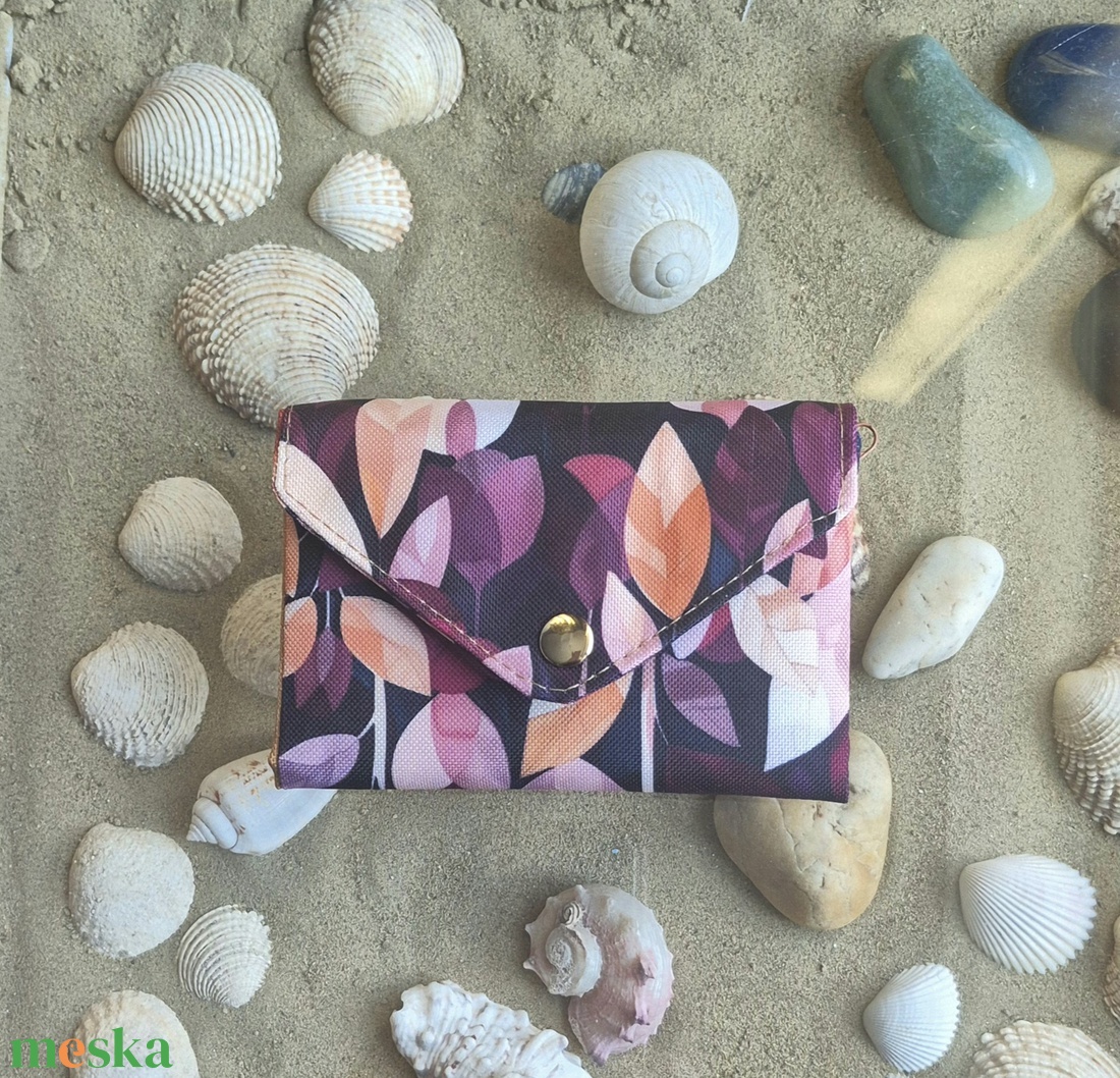 Kisméretű női pénztárca gyöngyvászonból - táska & tok - pénztárca & más tok - pénztárca - női pénztárca - Meska.hu