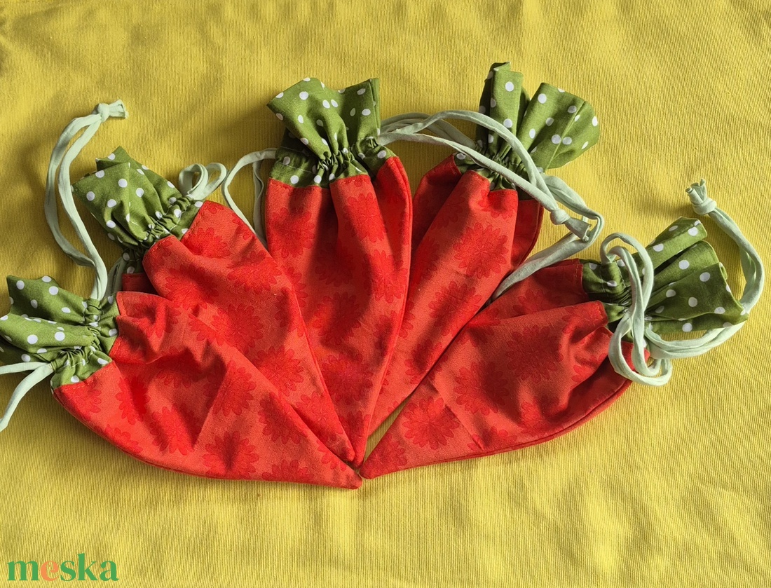 Húsvéti treat bag - répa formájú közepes nasitartó - ünnepi díszek, dekorációk - húsvéti díszek és dekorációk - húsvéti ajándékátadó - Meska.hu