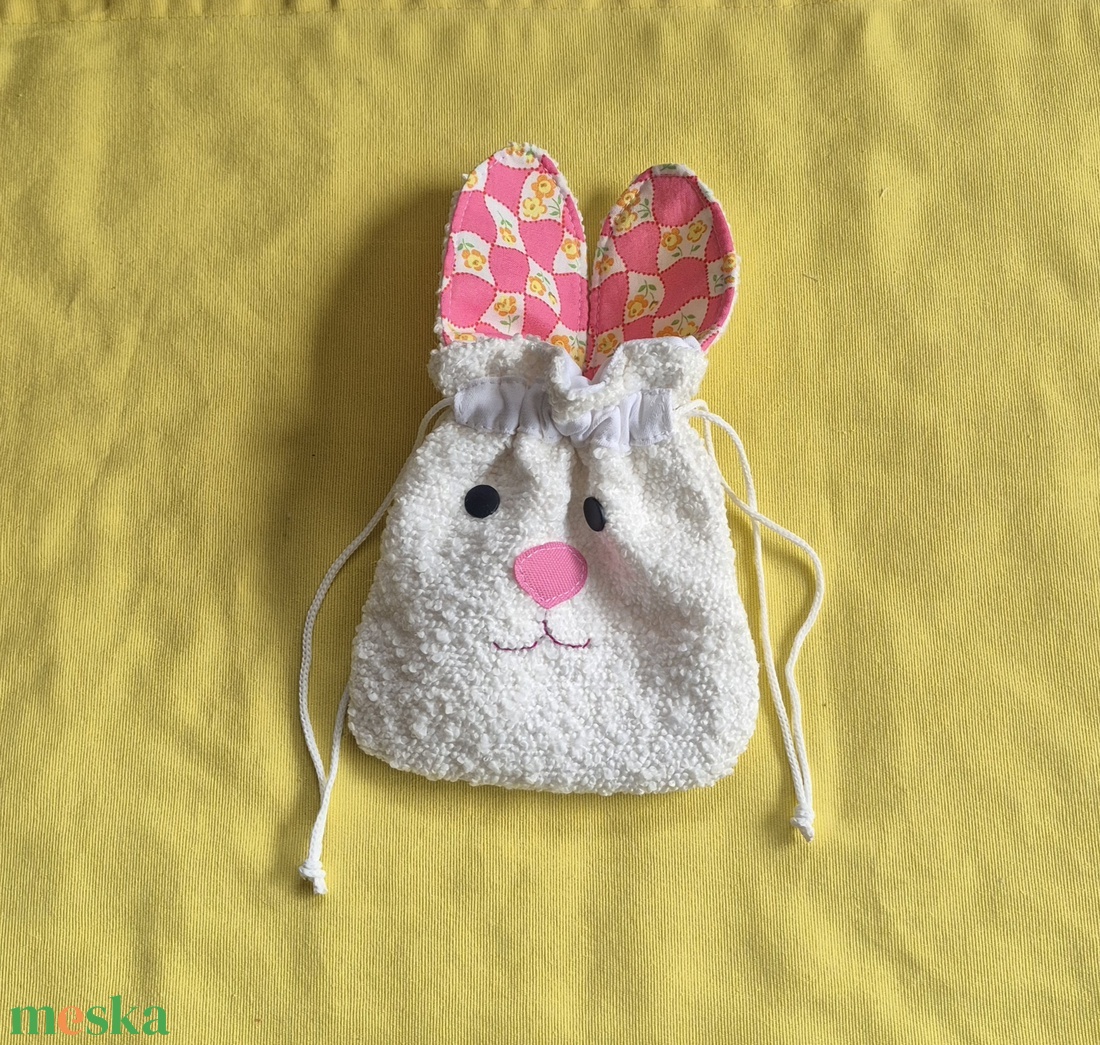 Húsvéti treat bag - nyuszi formájú nasitartó - ünnepi díszek, dekorációk - húsvéti díszek és dekorációk - húsvéti ajándékátadó - Meska.hu