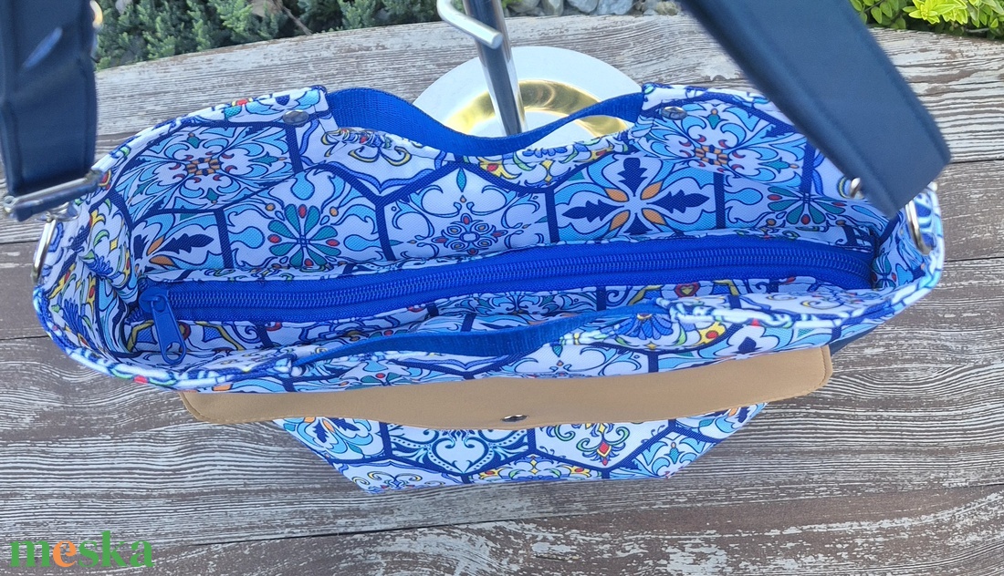 Tarisznyatáska  - táska & tok - kézitáska & válltáska - válltáska - Meska.hu