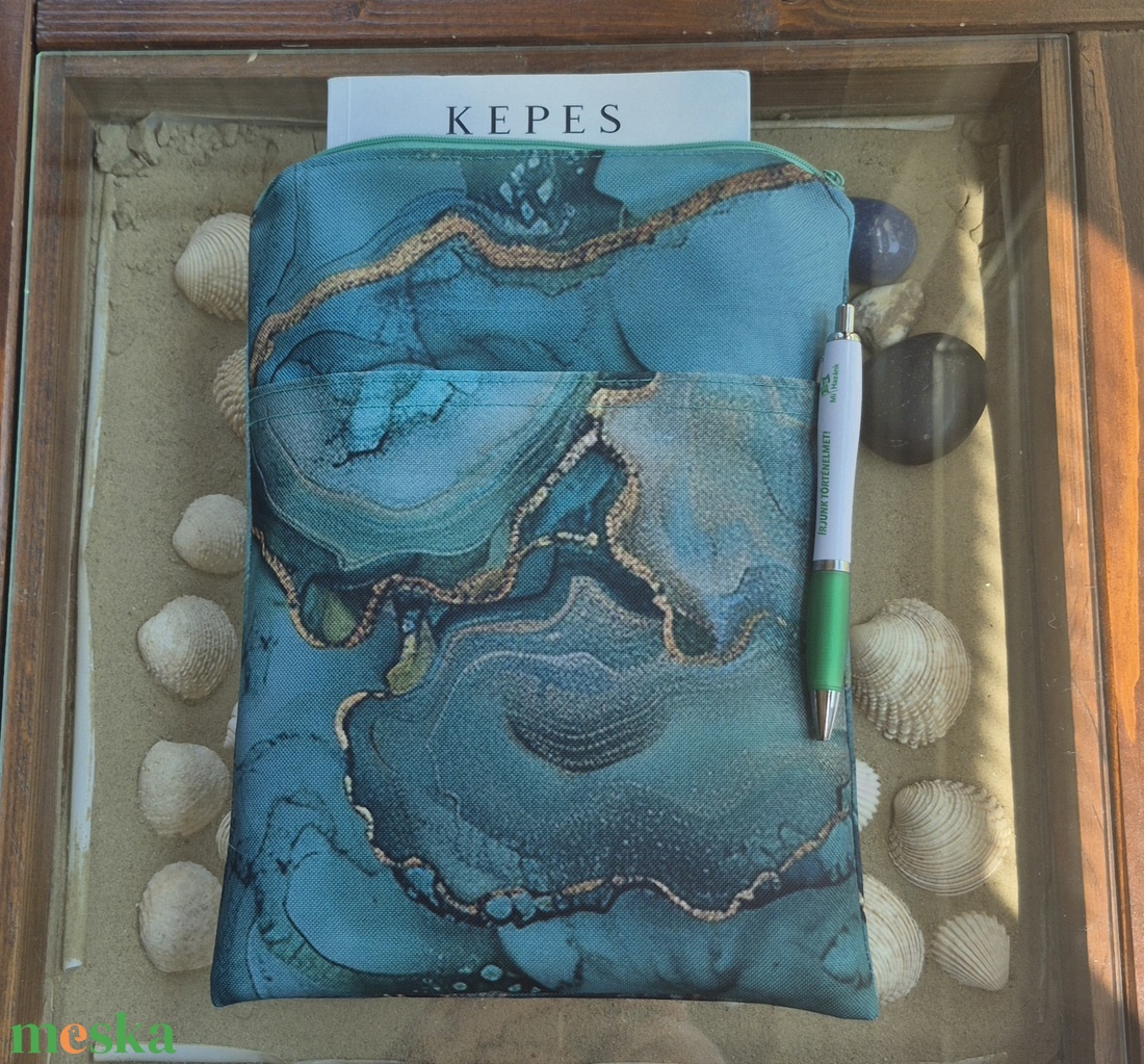 Cipzáras könyvtok gyöngyvászonból - könyv & zene - könyvtok - Meska.hu