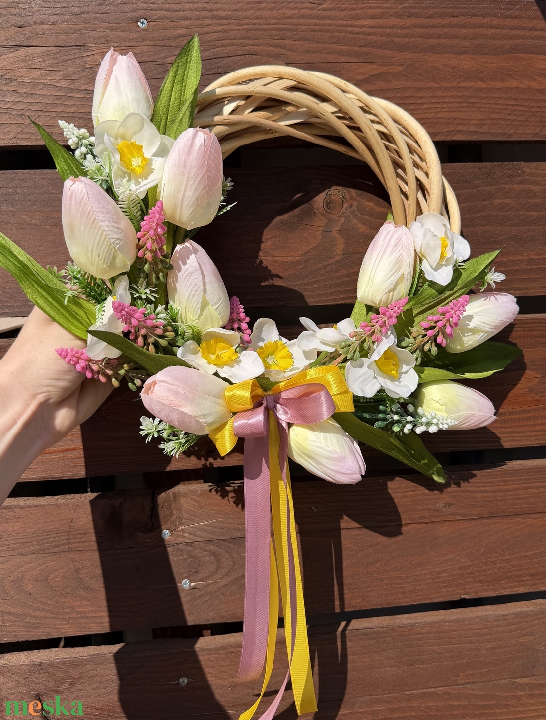 Tulipános ajtódísz, kopogtató - otthon & életmód - dekoráció - ajtó- és ablak dekoráció - ajtódísz & kopogtató - Meska.hu