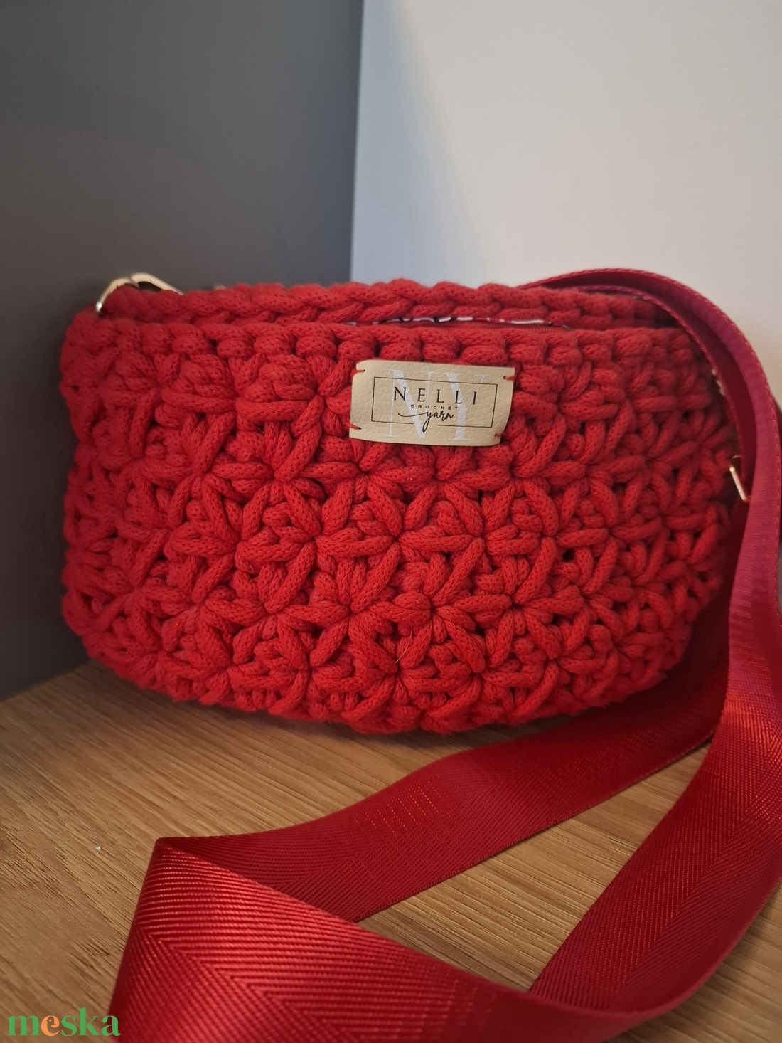Horgolt jázmin mintás övtáska/crossbody - táska & tok - kézitáska & válltáska - vállon átvethető táska - Meska.hu