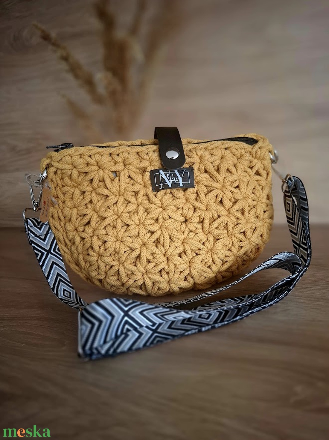 Nagy méretű jázmin mintás crossbody/válltáska - táska & tok - kézitáska & válltáska - vállon átvethető táska - Meska.hu Nagy méretű jázmin mintás crossbody/válltáska - táska & tok - kézitáska & válltáska - vállon átvethető táska - Meska.hu