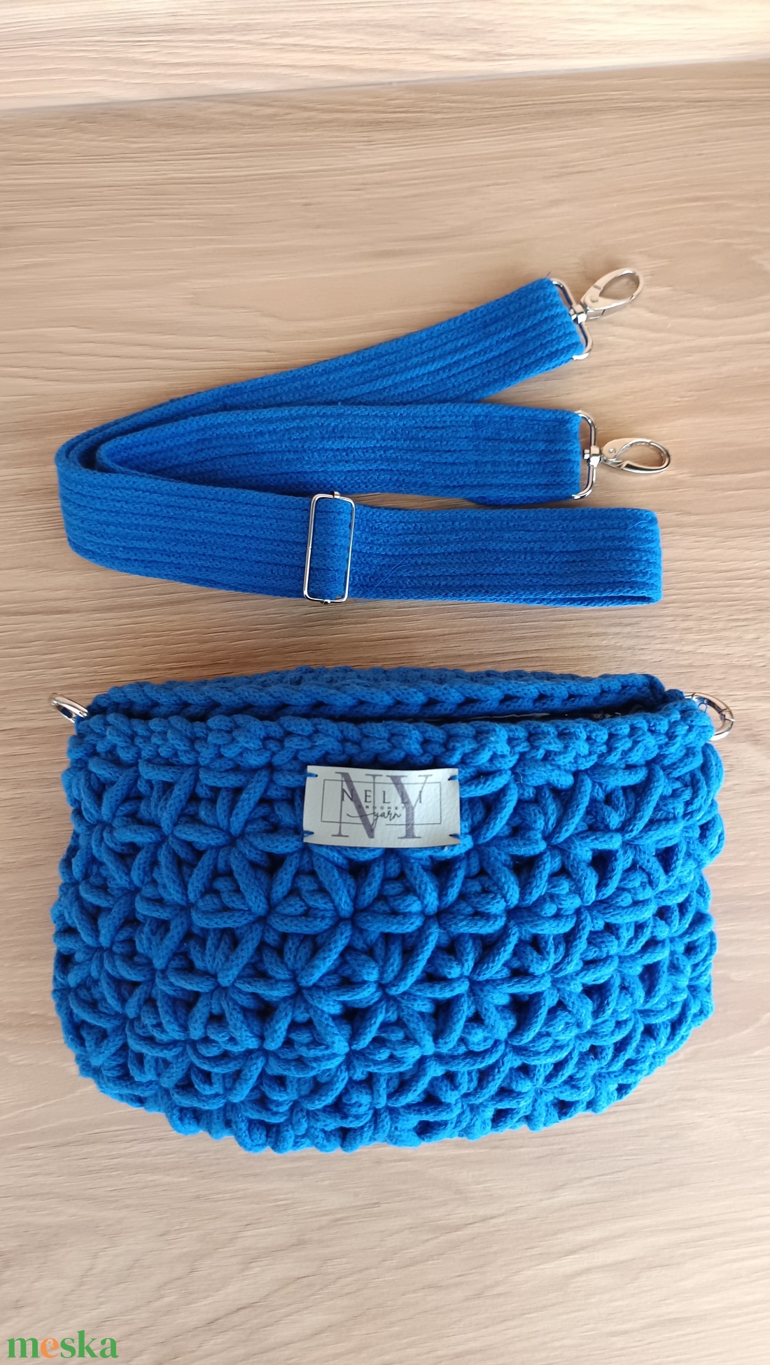 Horgolt jázmin mintás crossbody, varrott zsinórfonal pánttal - táska & tok - kézitáska & válltáska - vállon átvethető táska - Meska.hu Horgolt jázmin mintás crossbody, varrott zsinórfonal pánttal - táska & tok - kézitáska & válltáska - vállon átvethető táska - Meska.hu