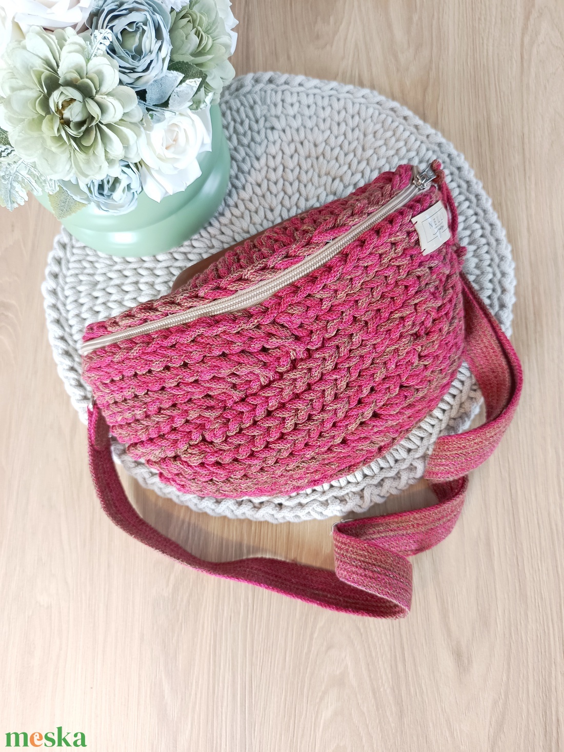 Kalács limitált fonalas horgolt övtáska/crossbody - táska & tok - kézitáska & válltáska - vállon átvethető táska - Meska.hu