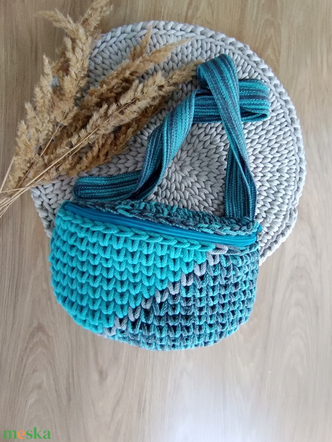 Horgolt búzaszemes crossbody - táska & tok - kézitáska & válltáska - vállon átvethető táska - Meska.hu