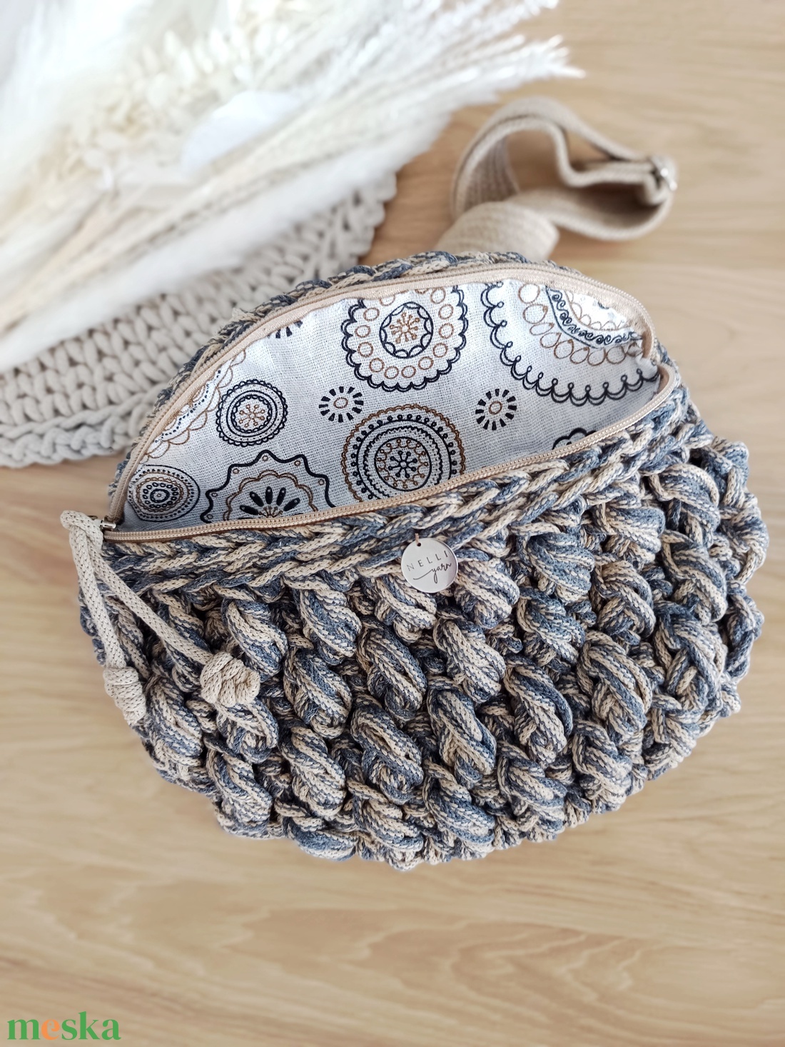 Toboz mintás crossbody - táska & tok - kézitáska & válltáska - vállon átvethető táska - Meska.hu