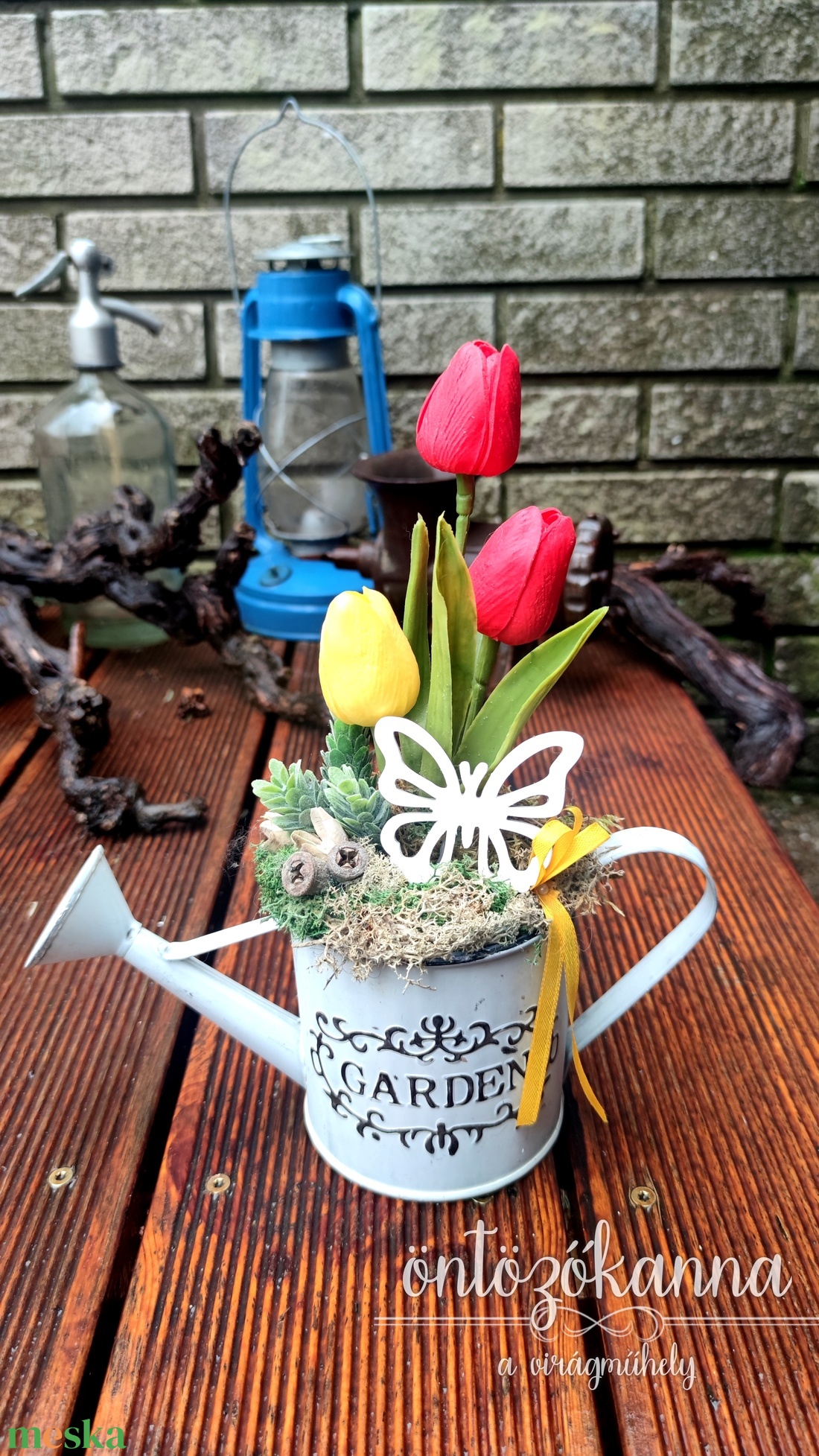 Bádog öntözőkanna kaspó tulipánnal - otthon & lakás - dekoráció - asztal és polc dekoráció - dekorációs tál, tartó - Meska.hu