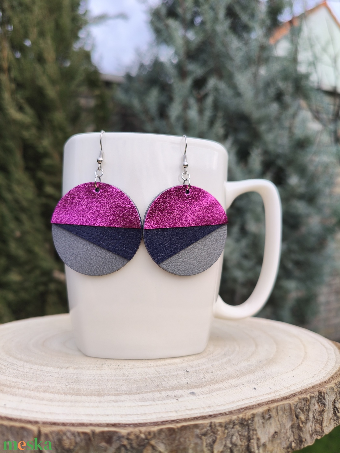 Pink félhold bőr füli  - ékszer - fülbevaló - lógós kerek fülbevaló - Meska.hu