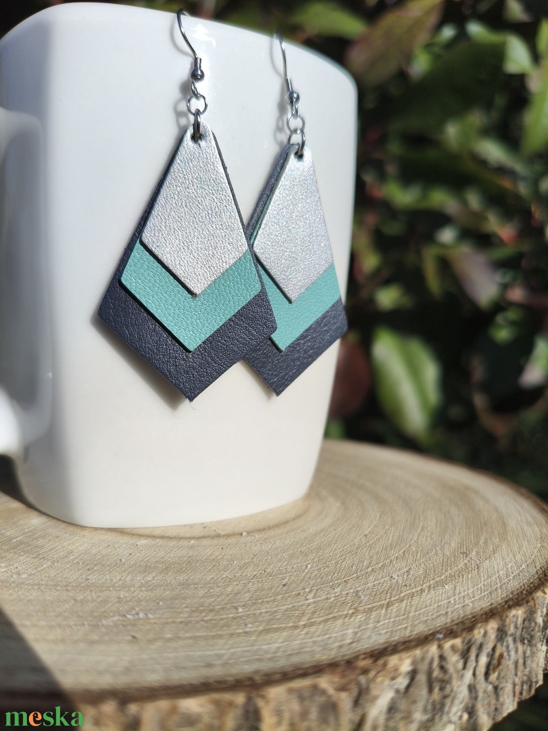 Ezüst -Türkiz gyémánt bőr füli  - ékszer - fülbevaló - lógó fülbevaló - Meska.hu