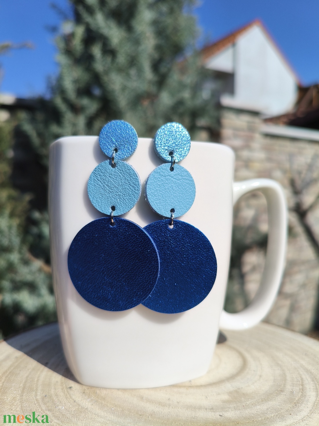 Kék körök bőr füli  - ékszer - fülbevaló - lógó fülbevaló - Meska.hu