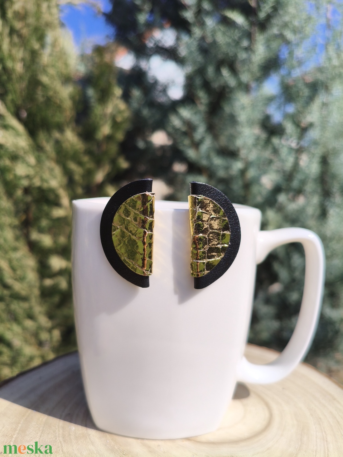 Fekete -aranykrokkó bőr füli  - ékszer - fülbevaló - lógó fülbevaló - Meska.hu