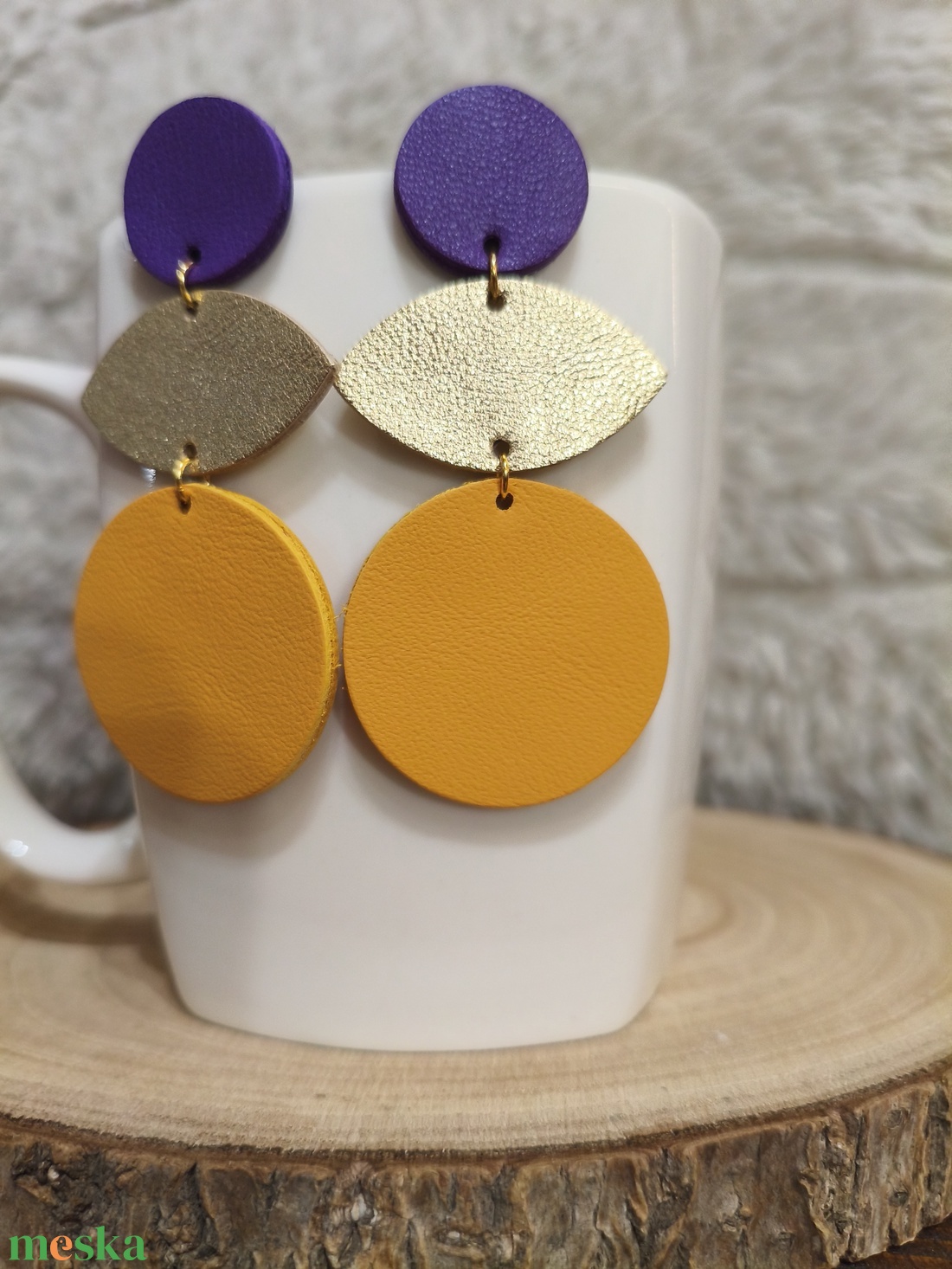 Lila - sárga bőr füli  - ékszer - fülbevaló - lógó fülbevaló - Meska.hu