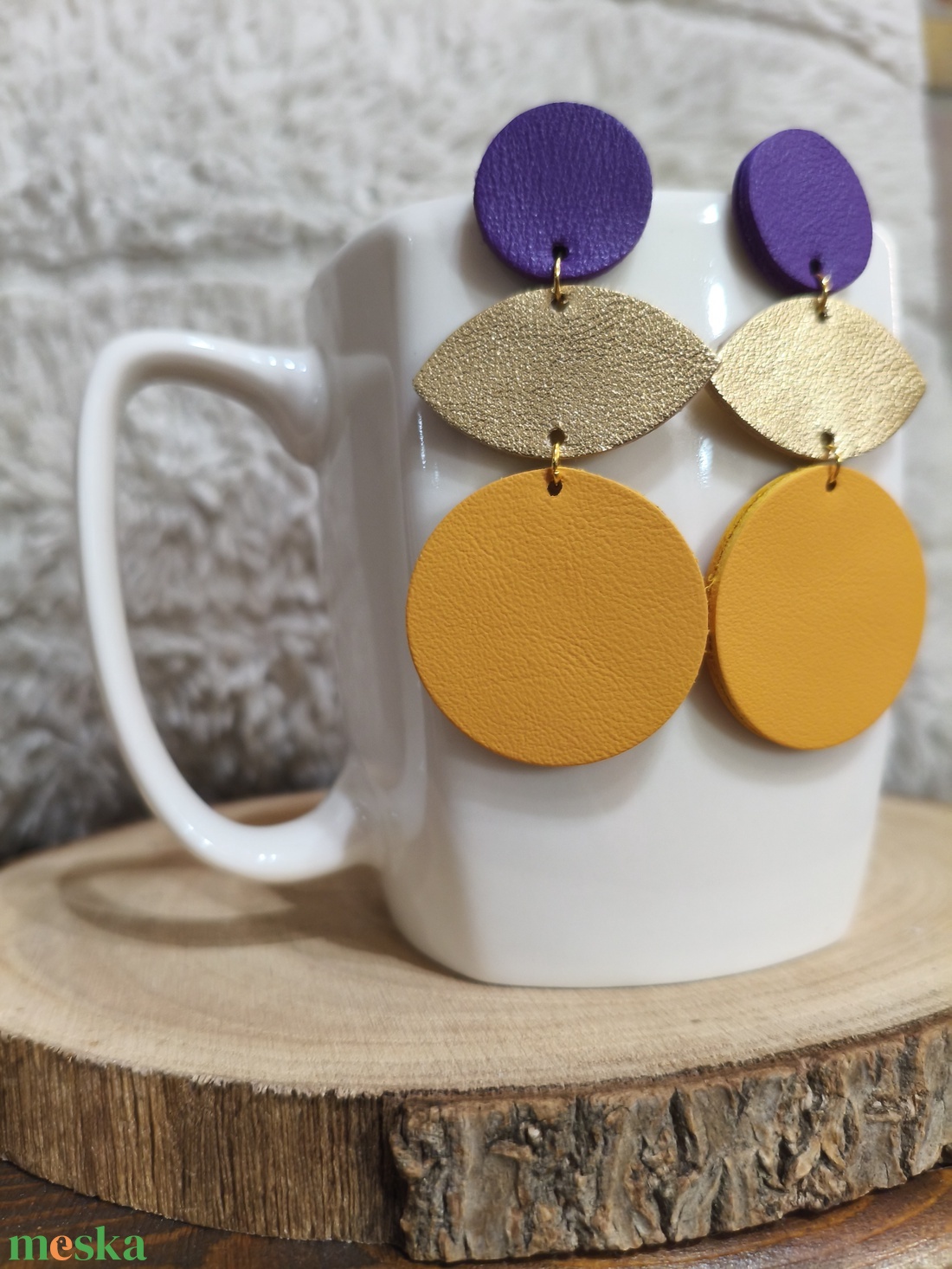 Lila - sárga bőr füli  - ékszer - fülbevaló - lógó fülbevaló - Meska.hu