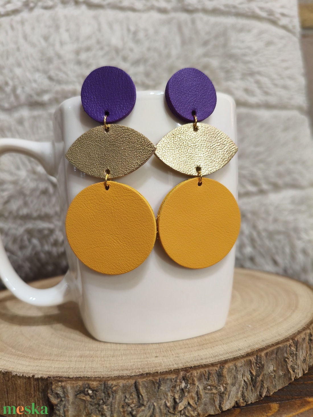 Lila - sárga bőr füli  - ékszer - fülbevaló - lógó fülbevaló - Meska.hu