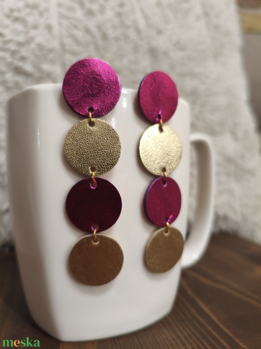 Arany-pink körök bőr füli  - ékszer - fülbevaló - lógó fülbevaló - Meska.hu