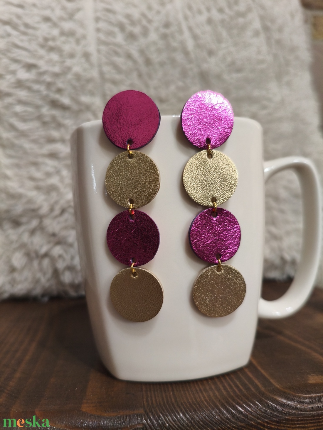 Arany-pink körök bőr füli  - ékszer - fülbevaló - lógó fülbevaló - Meska.hu