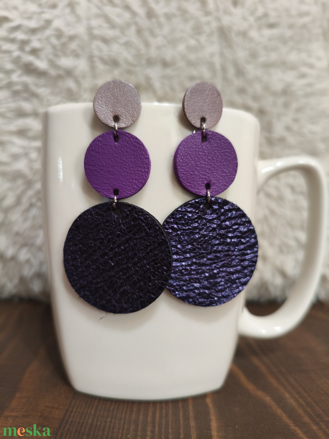 Lila körök bőr füli  - ékszer - fülbevaló - lógó fülbevaló - Meska.hu
