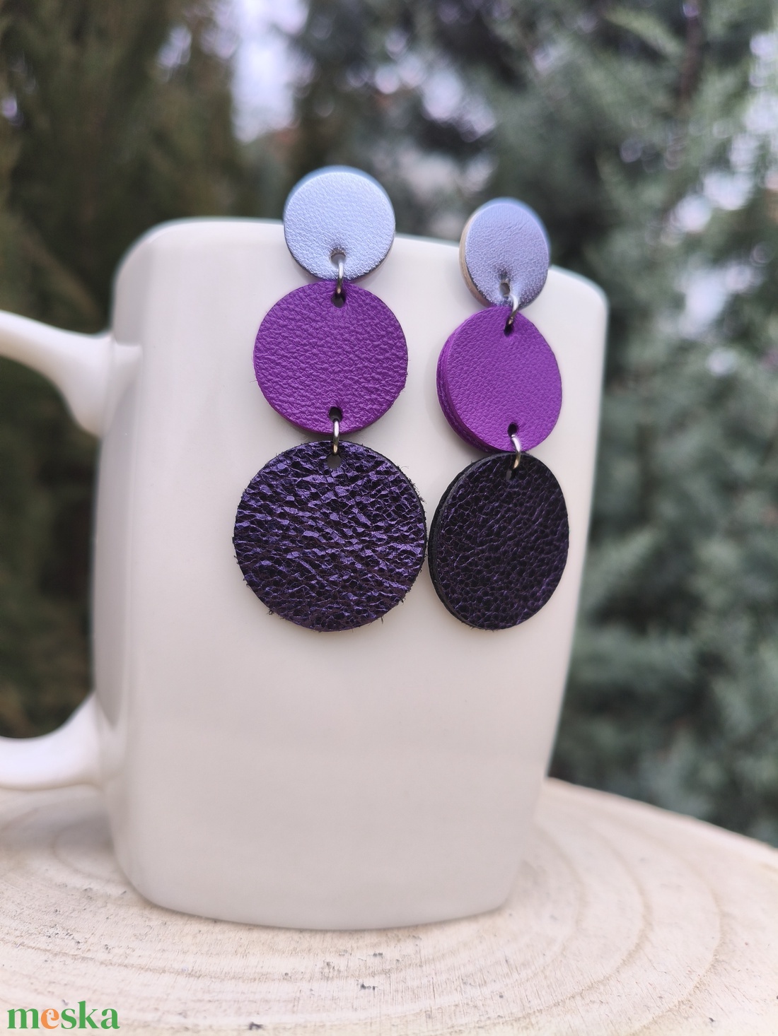 Pezsgő -lila-zöld körök bőr füli  - ékszer - fülbevaló - lógó fülbevaló - Meska.hu
