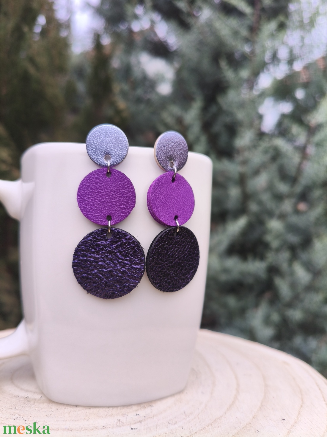 Pezsgő -lila-zöld körök bőr füli  - ékszer - fülbevaló - lógó fülbevaló - Meska.hu