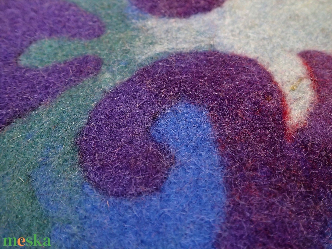 Szárnyas nemez falvédő, egyedi, kézzel készült - ékszer - ékszerszett - Meska.hu