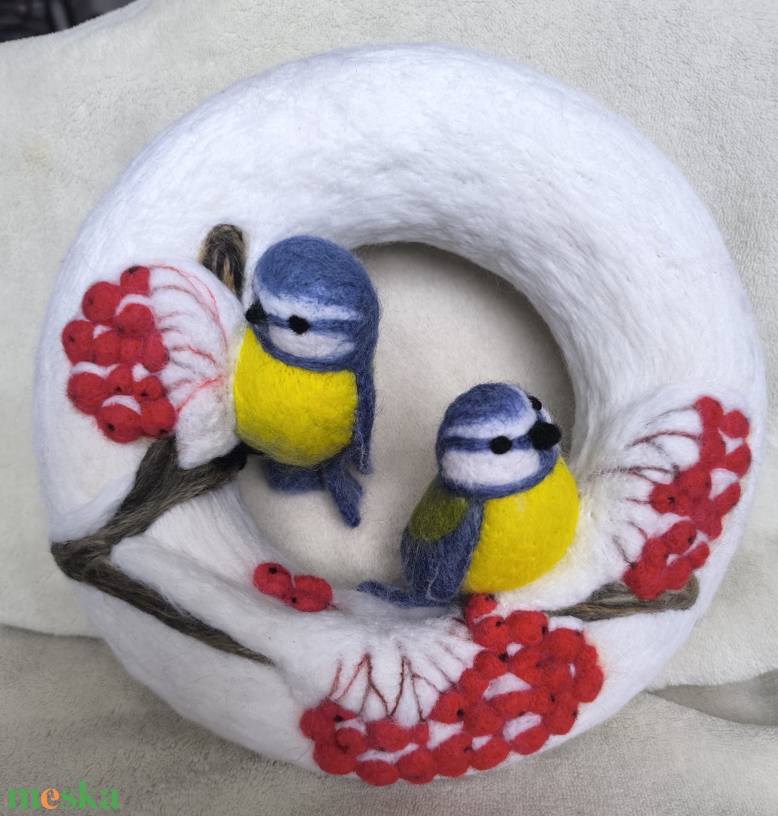 Tűnemezelt ajtódísz - kékcinegék - otthon & életmód - dekoráció - ajtó- és ablak dekoráció - ajtódísz & kopogtató - Meska.hu