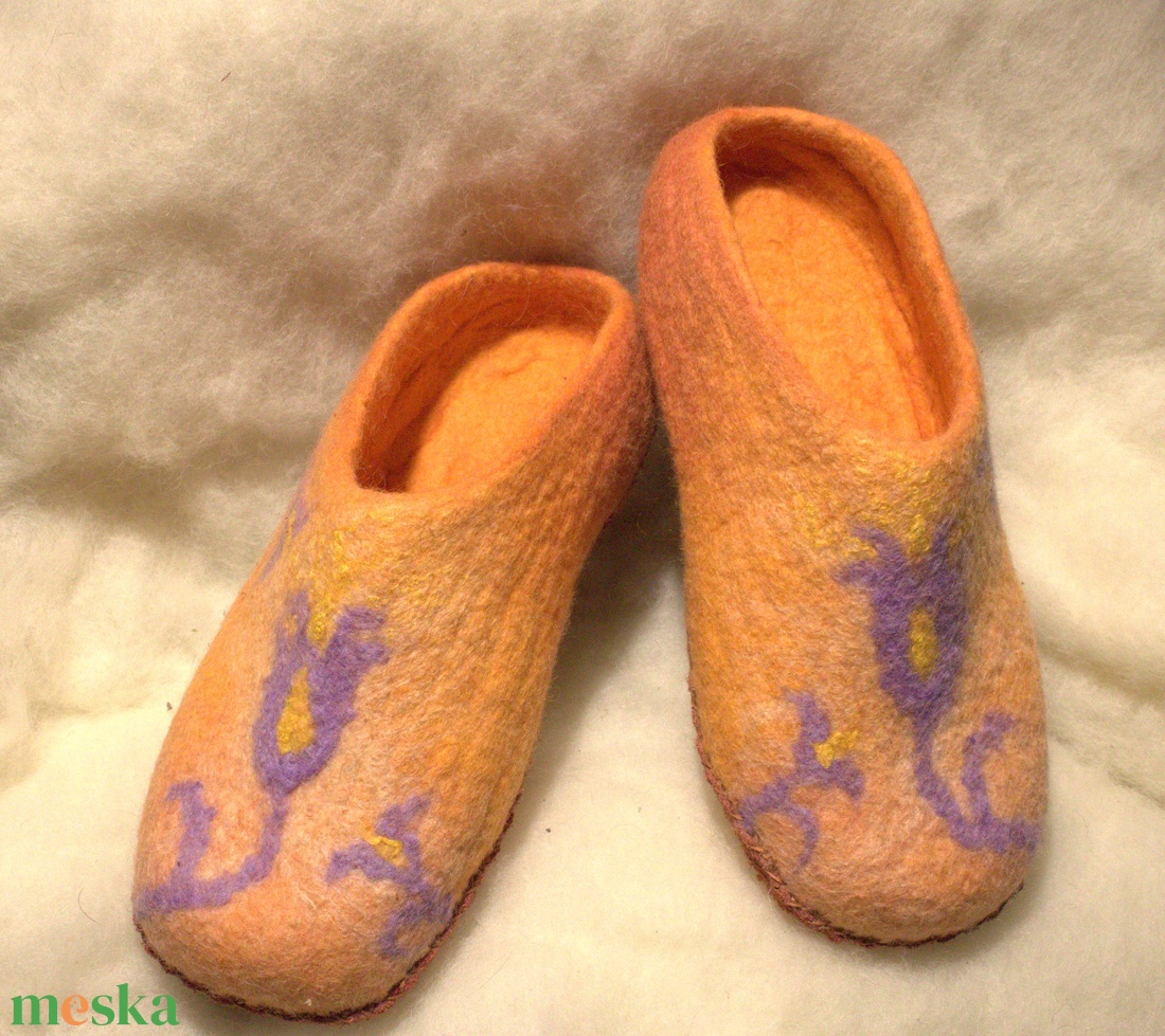 Nemezpapucs tulipán mintával, házicipő, mamusz 37-es méret - ruha & divat - cipő & papucs - mamusz & házicipő - Meska.hu