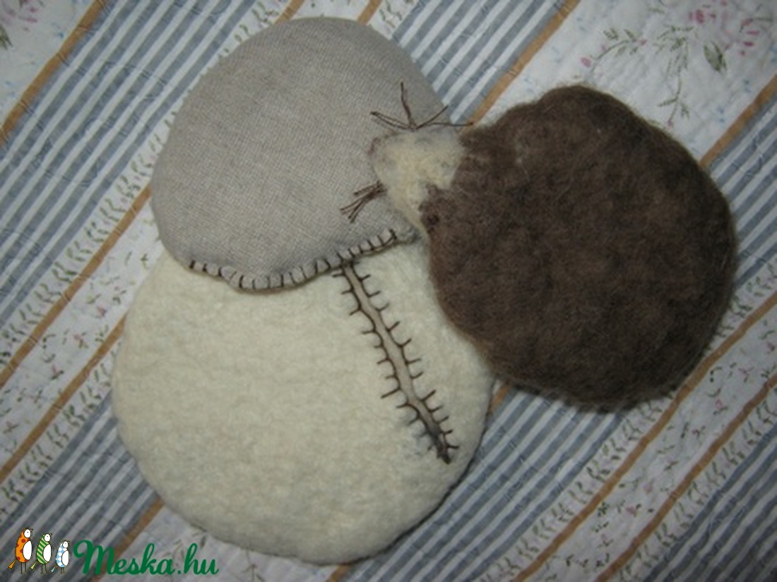 nemez sün - cica párna -  - Meska.hu