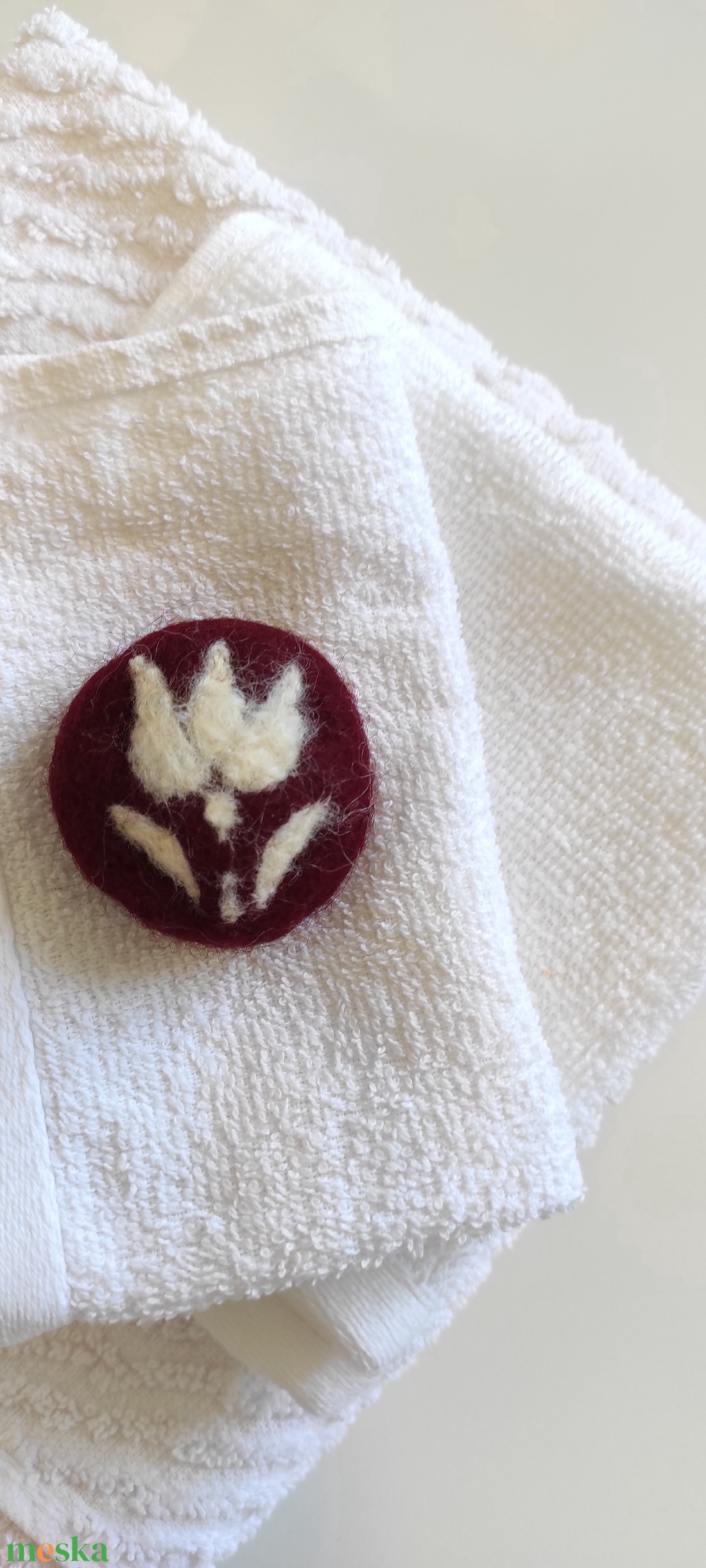 Fehér tulipános nemez szappan - szépségápolás - szappan & fürdés - fürdősó, fürdőgolyó, habfürdő - Meska.hu Fehér tulipános nemez szappan - szépségápolás - szappan & fürdés - fürdősó, fürdőgolyó, habfürdő - Meska.hu