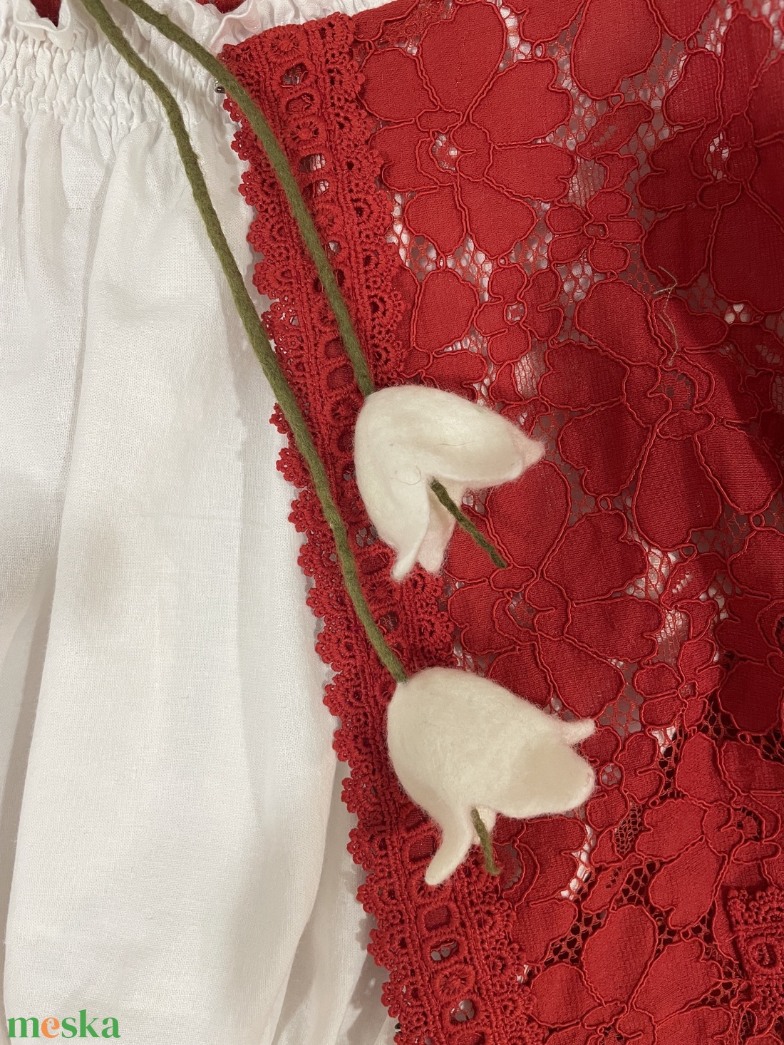Fehér tulipános - nemez nyaklánc - ékszer - nyaklánc - hosszú nyaklánc - Meska.hu Fehér tulipános - nemez nyaklánc - ékszer - nyaklánc - hosszú nyaklánc - Meska.hu